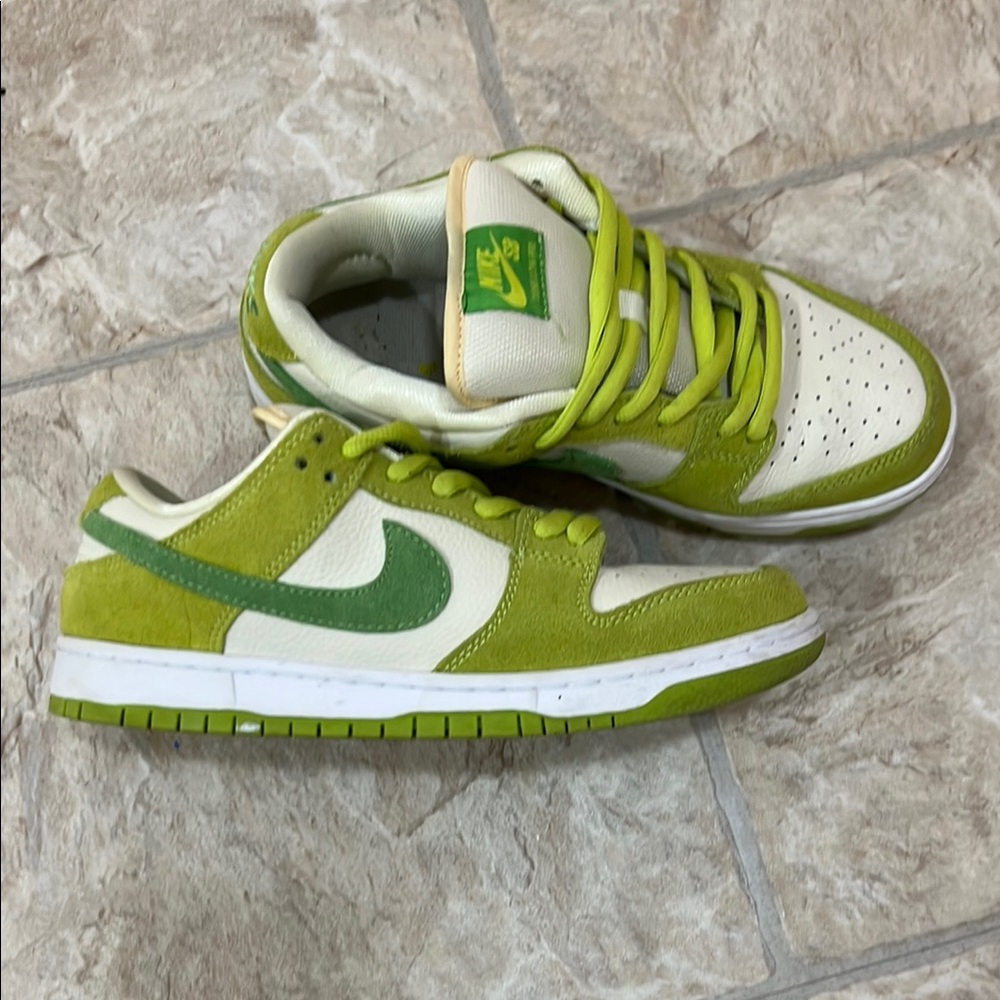 Nike Womens Green and White Sneakers
